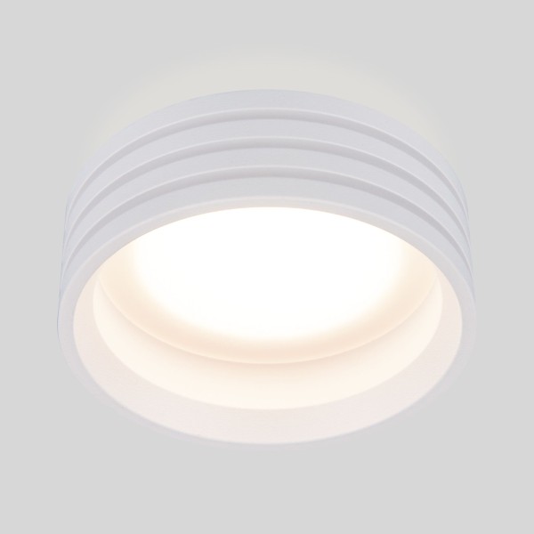 Встраиваемый точечный светильник 7014 MR16