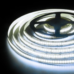 Светодиодная лента 24 В 16 Вт/м 240 Led/м 2835 IP65, холодный белый 6500 K, 5 м Лента светодиодная 24V 16W 240Led 2835 IP65 холодный белый, 5м